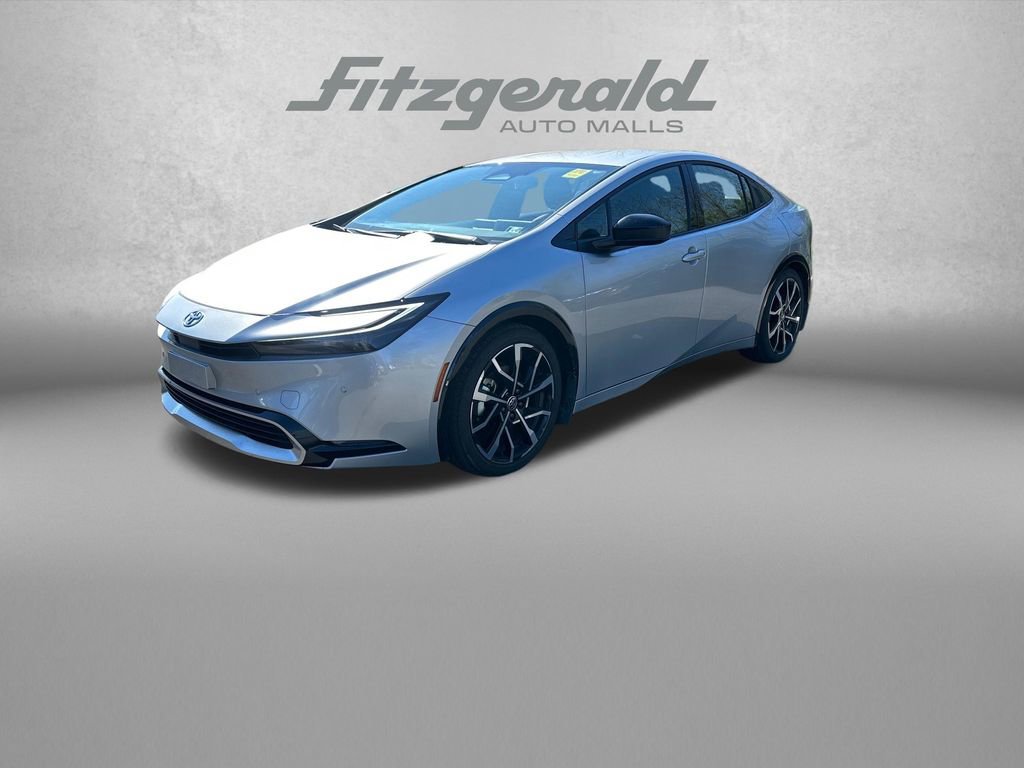 Used 2024 Toyota Prius Prime image 1