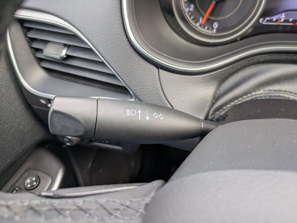 Used 2022 Jeep Cherokee Latitude Lux image 21