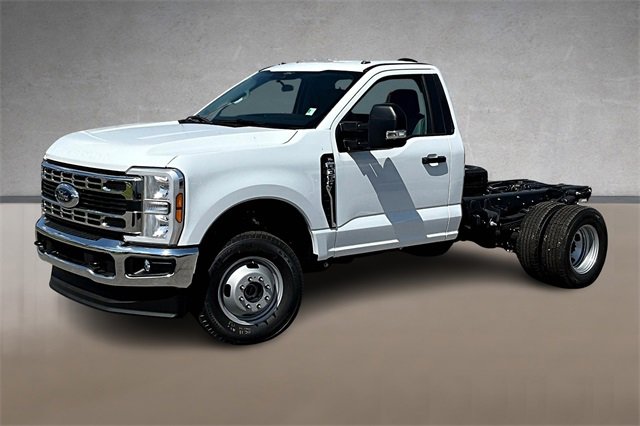 New 2025 Ford F350 XL w/ XL Chrome Package image 1