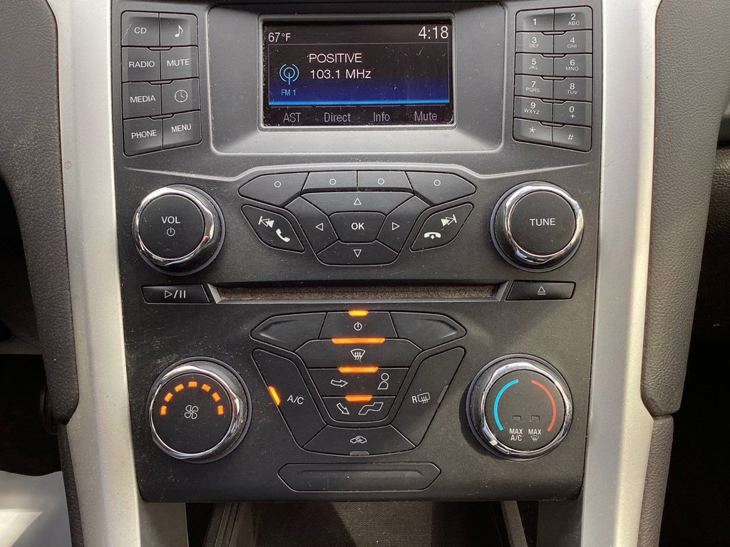 Used 2015 Ford Fusion S FWD image 3