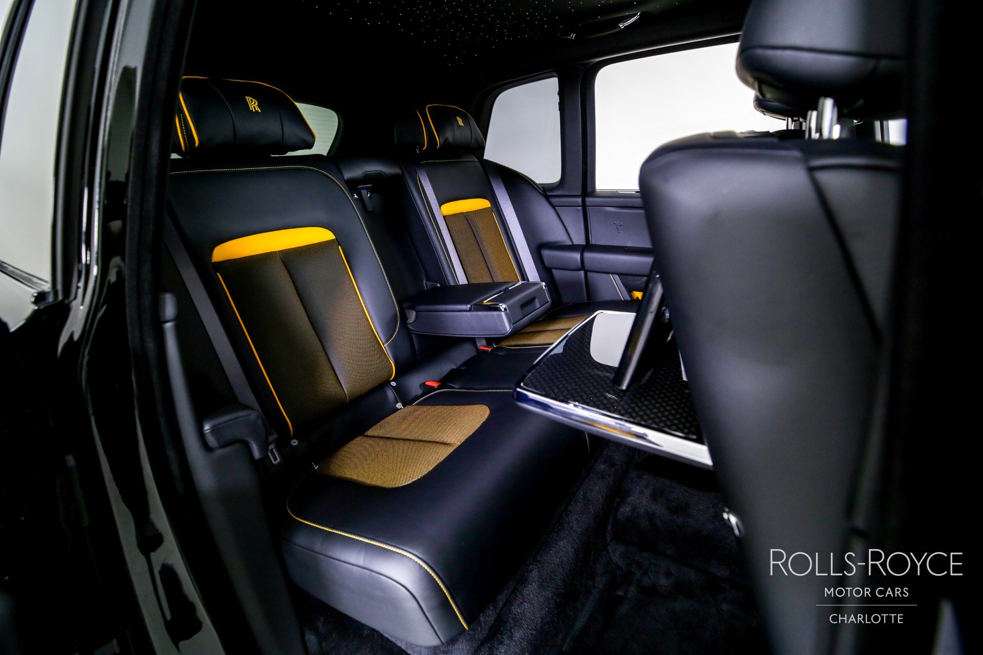 Certified 2024 Rolls-Royce Cullinan Black Badge w/ Dark Exterior Package image 29