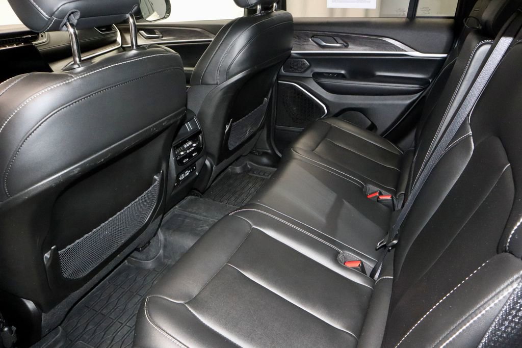 Used 2025 Jeep Grand Cherokee Limited 4xe image 22