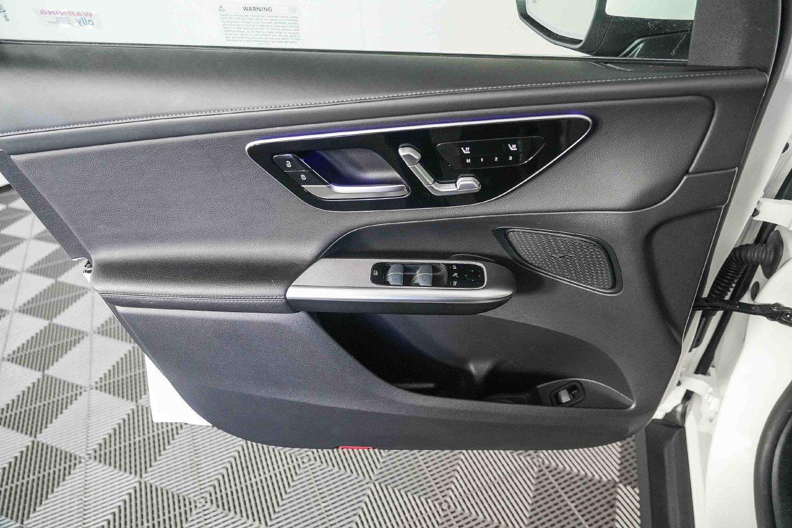 Used 2024 Mercedes-Benz GLC 300 image 20