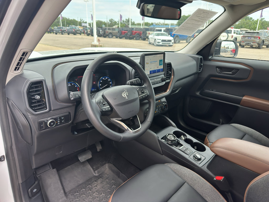 Used 2024 Ford Bronco Sport Outer Banks w/ Tech Package AWD/4WD image 13