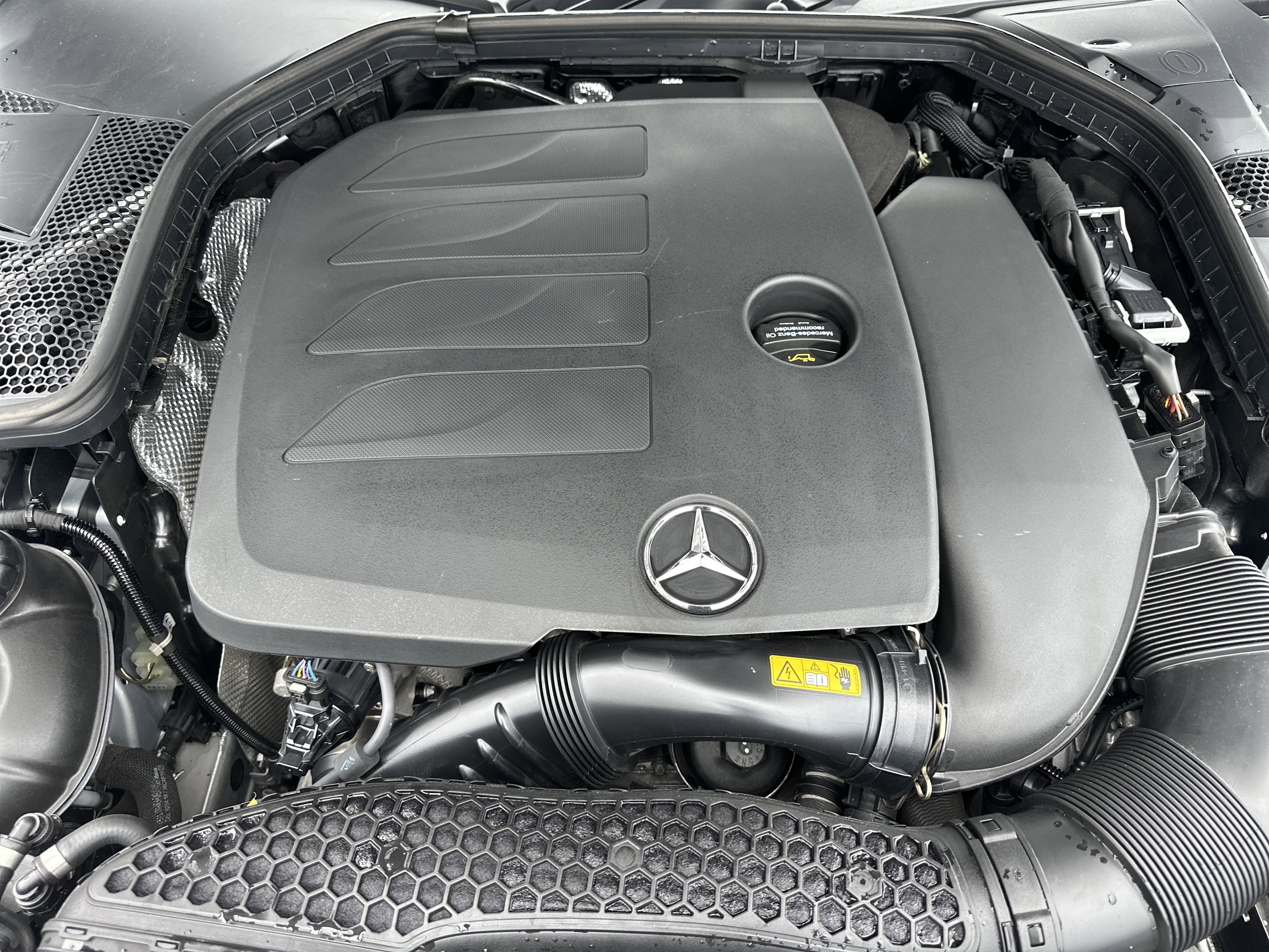 Used 2021 Mercedes-Benz C 300 4MATIC Sedan w/ Premium Package image 9