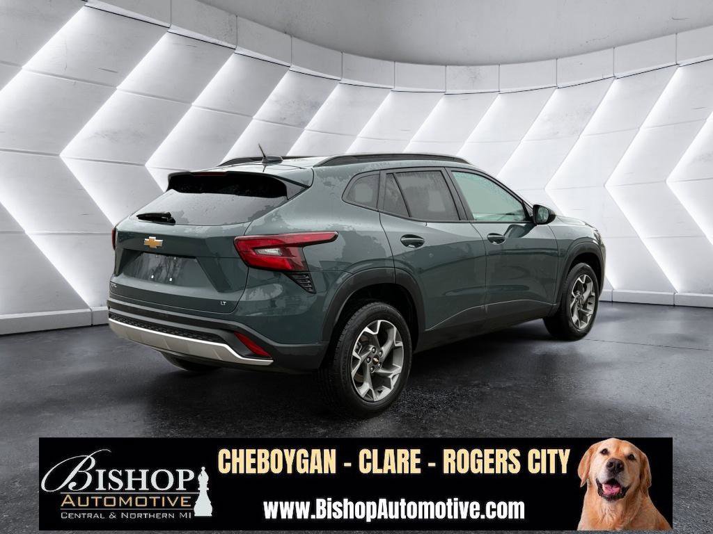 Used 2025 Chevrolet Trax LT image 18
