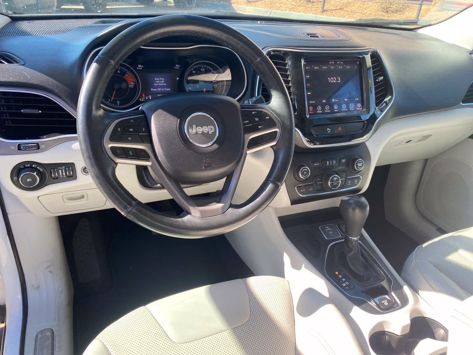 Used 2019 Jeep Cherokee Limited FWD image 10