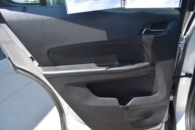 Used 2017 Chevrolet Equinox LS FWD image 30