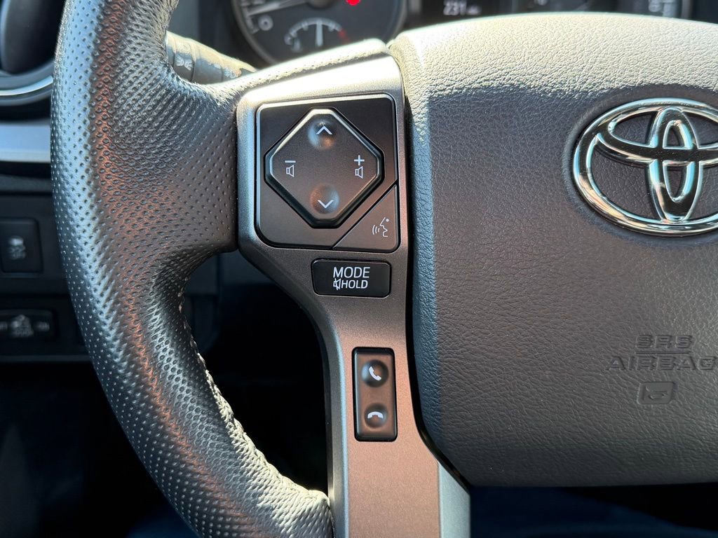 Used 2023 Toyota Tacoma TRD Off-Road image 8