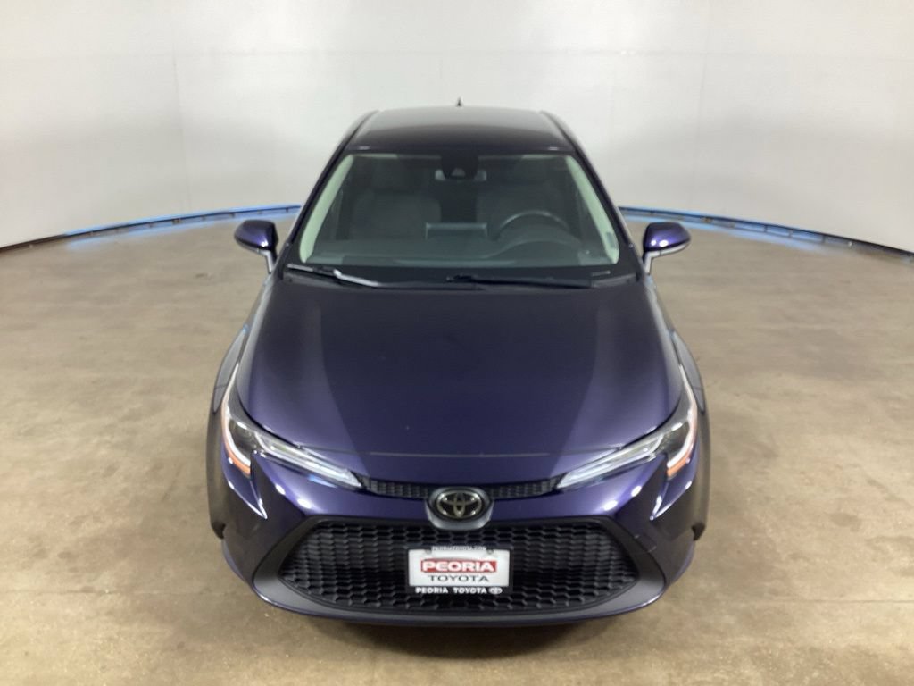 Used 2021 Toyota Corolla LE FWD image 2