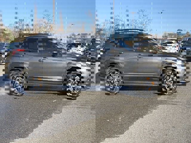 Used 2024 Subaru Crosstrek 2.0i Premium image 2