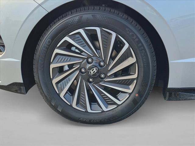 New 2026 Hyundai Sonata SEL FWD image 16