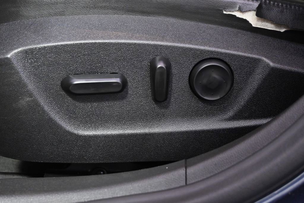Used 2013 Chevrolet Malibu LT w/ Power Convenience Package FWD image 11