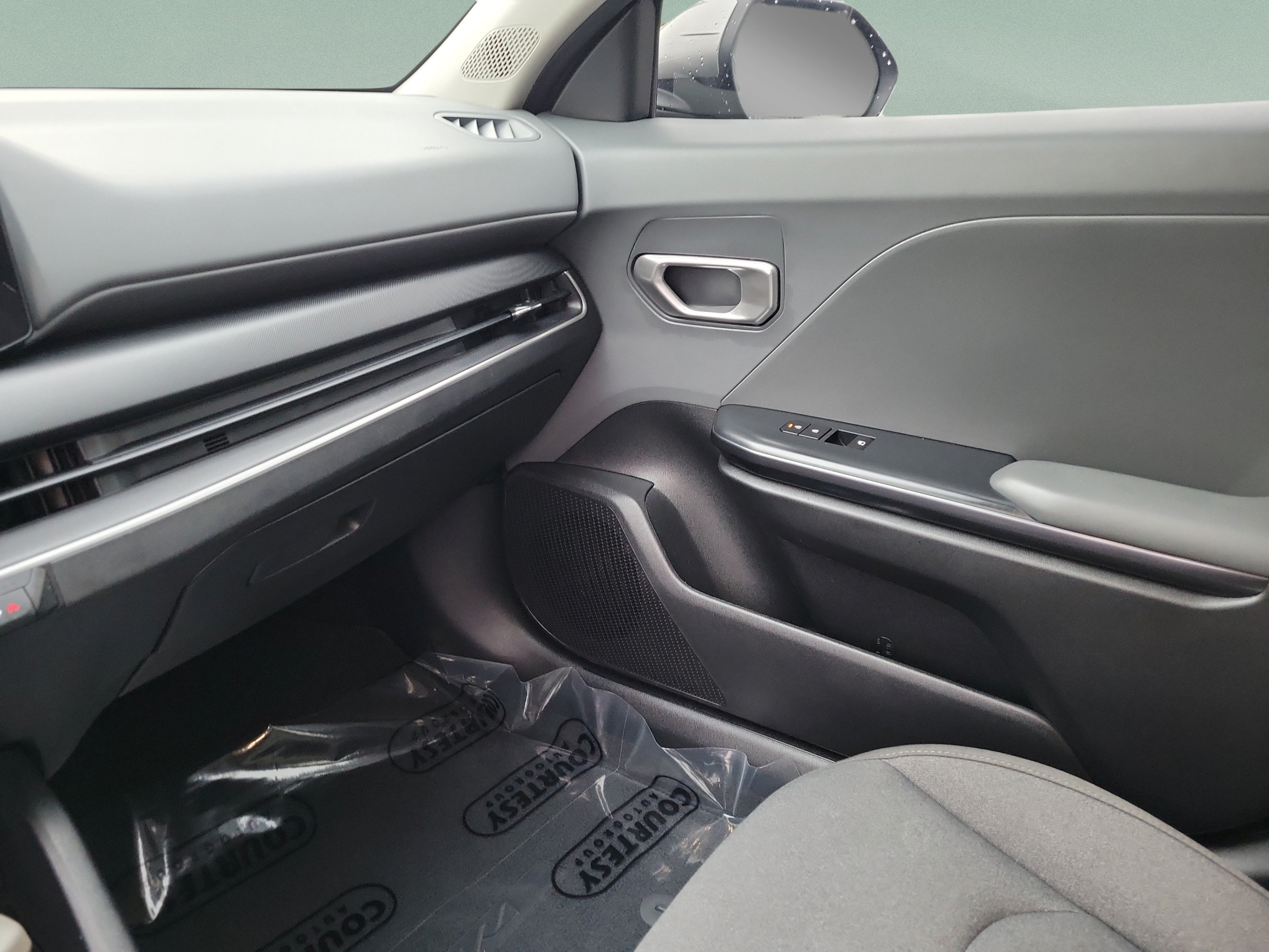 Certified 2025 Kia K4 FWD image 22