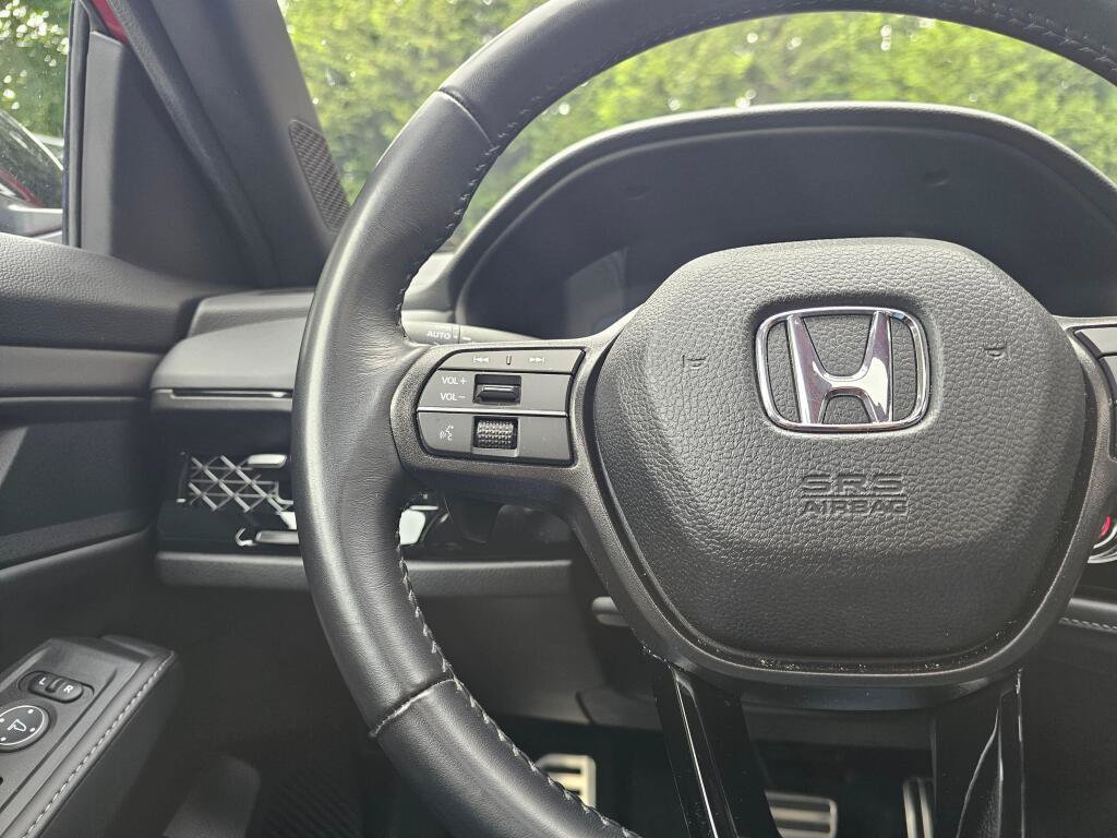 Certified 2025 Honda Accord Sport image 33