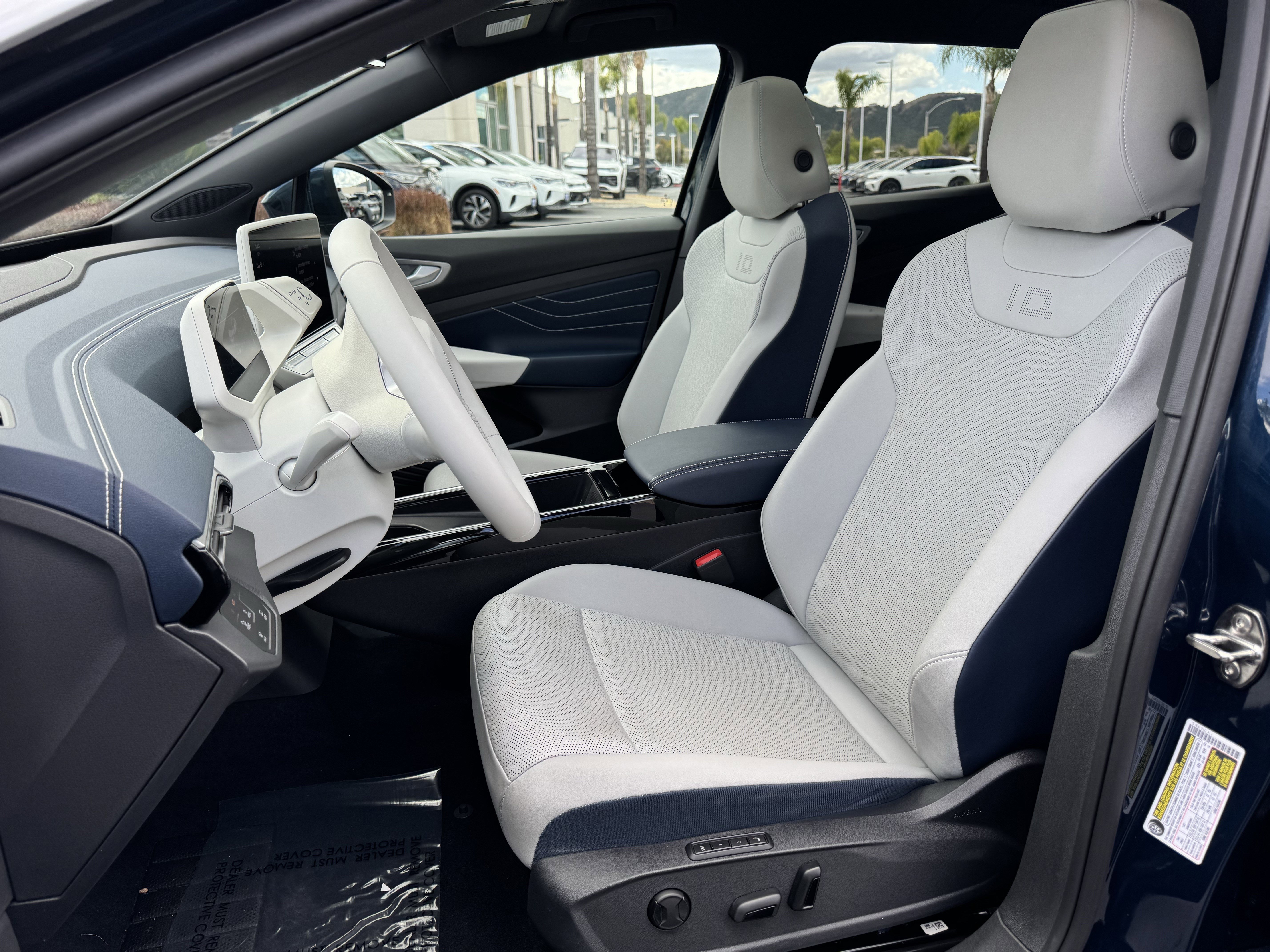 Used 2023 Volkswagen ID.4 Pro S Plus RWD image 16