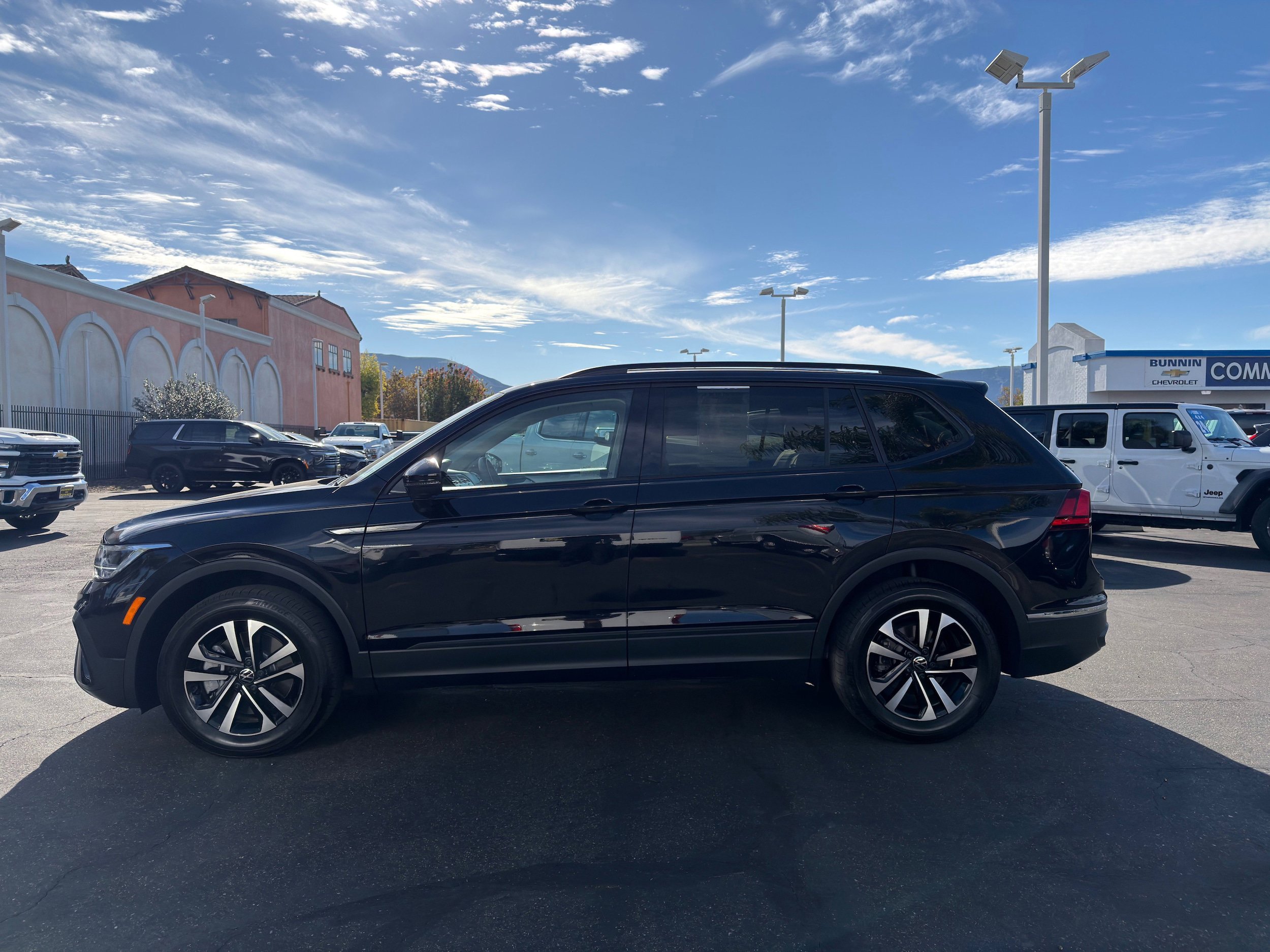 Used 2024 Volkswagen Tiguan S FWD image 5