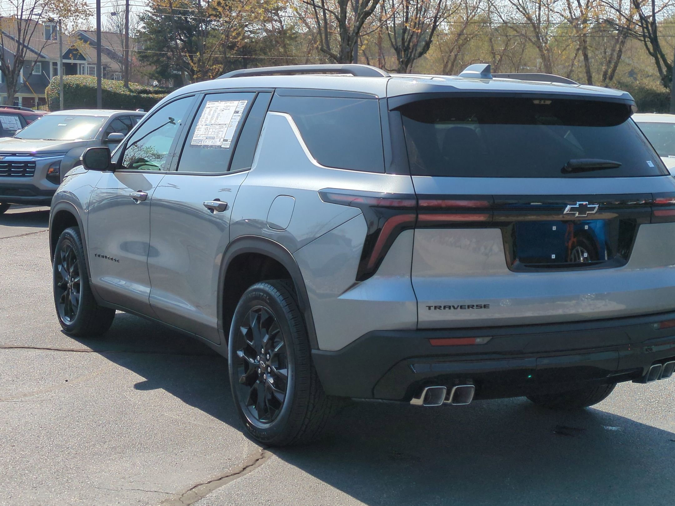 New 2026 Chevrolet Traverse LT w/ Midnight/Sport Edition FWD image 7