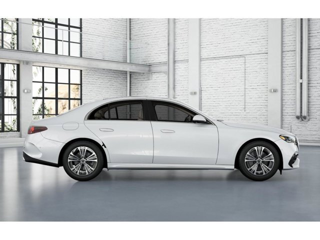 Used 2025 Mercedes-Benz E 350 4MATIC Sedan image 2