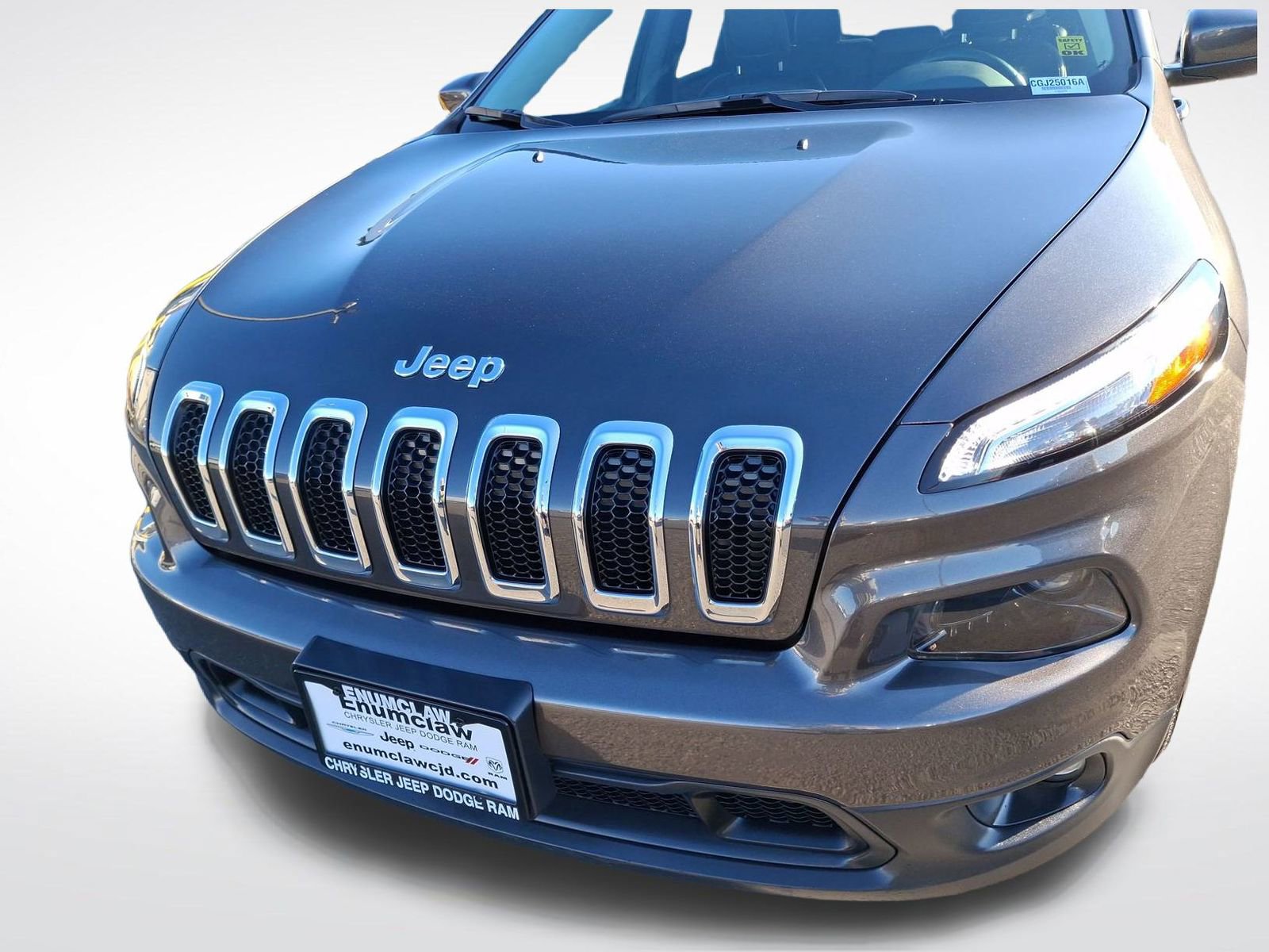 Used 2025 Jeep Grand Cherokee Limited w/ Black Appearance Package image 24