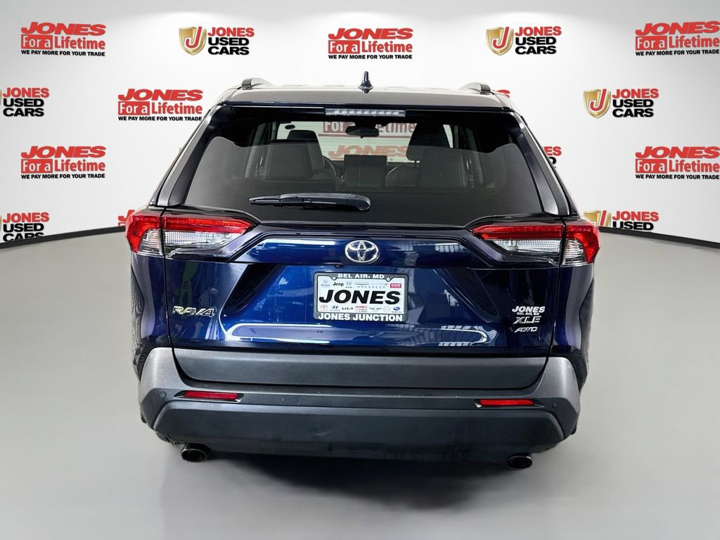 Certified 2023 Toyota RAV4 XLE Premium AWD/4WD image 17