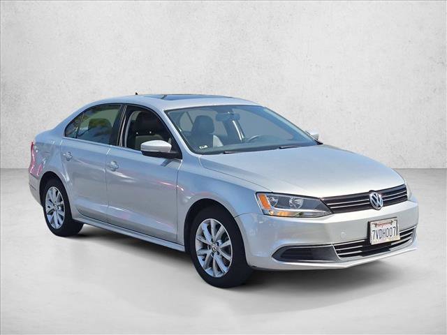 Used 2013 Volkswagen Jetta SE FWD image 3
