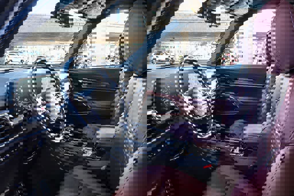 Used 2023 Kia Telluride SX Prestige image 18