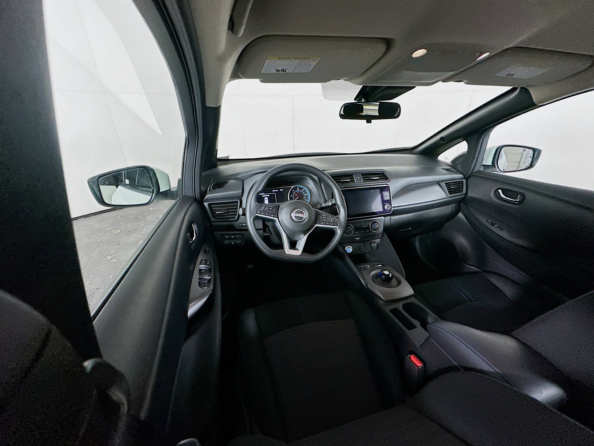 Used 2024 Nissan Leaf S FWD image 18