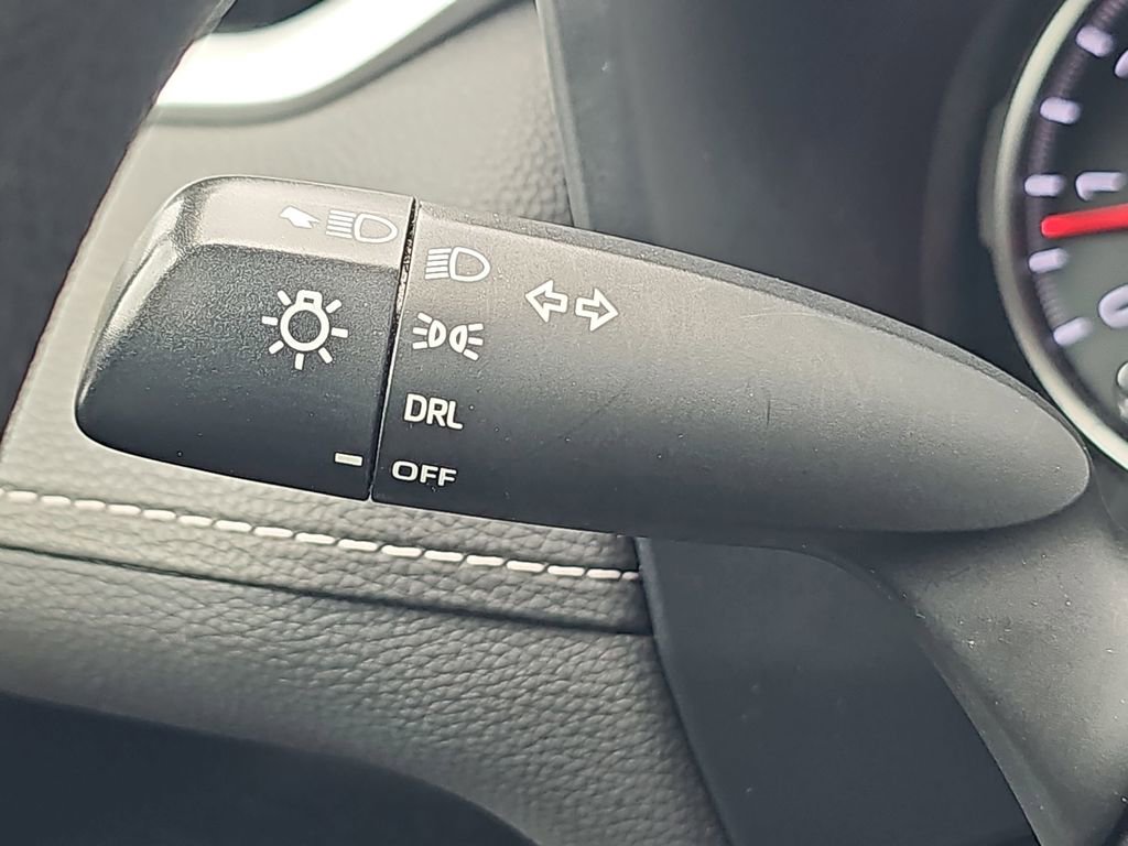 Used 2021 Toyota RAV4 LE FWD image 29