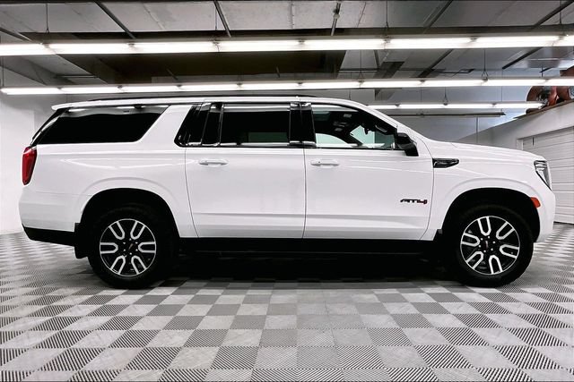 Used 2024 GMC Yukon XL AT4 AWD/4WD image 16