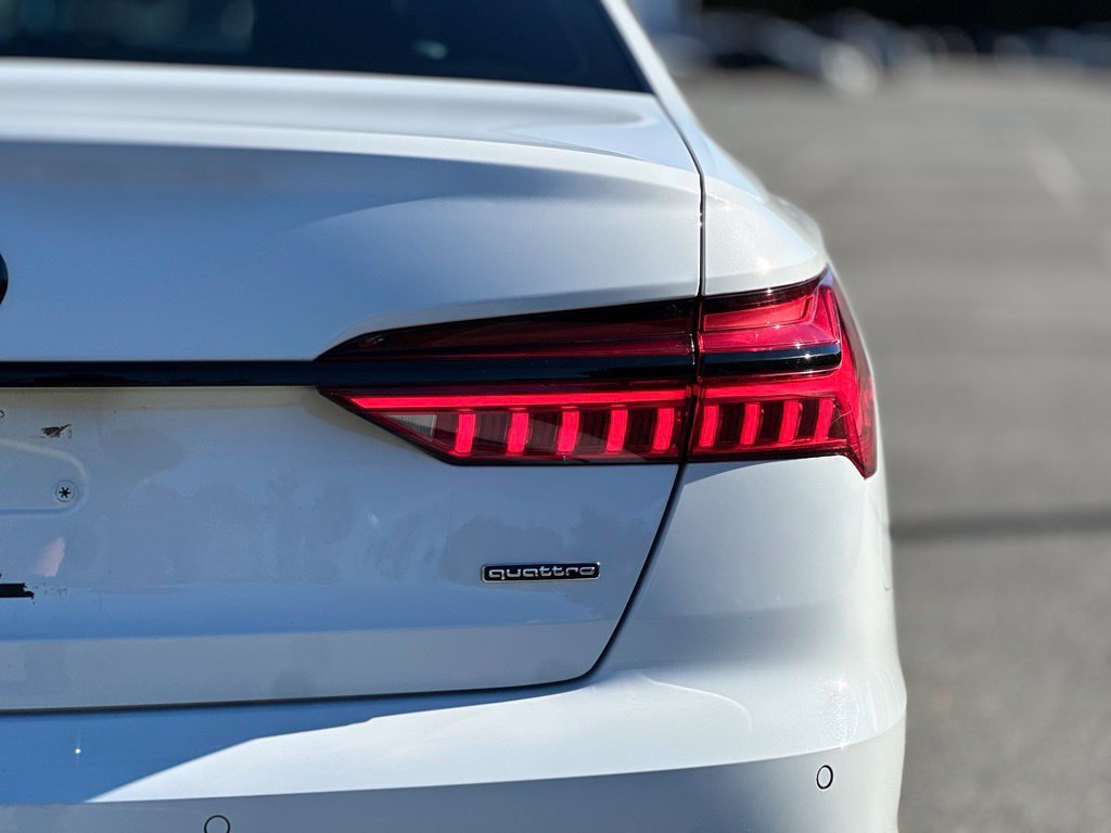 Used 2022 Audi A6 Premium Plus w/ Premium Plus Package AWD/4WD image 6