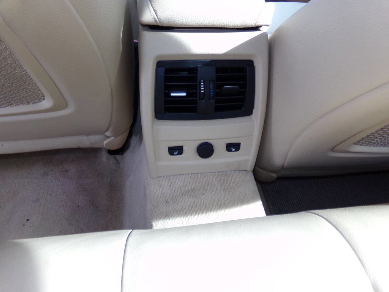 Used 2013 BMW 328i xDrive Sedan AWD/4WD image 15