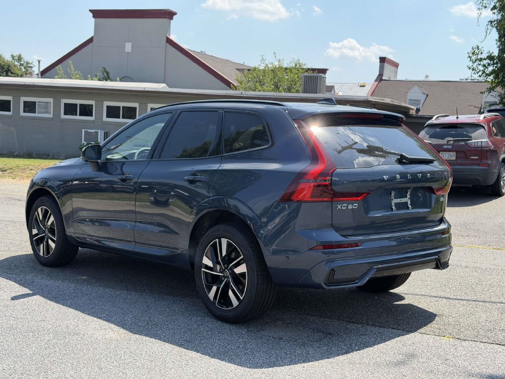 New 2026 Volvo XC60 B5 Plus w/ Protection Package Premier AWD/4WD image 21