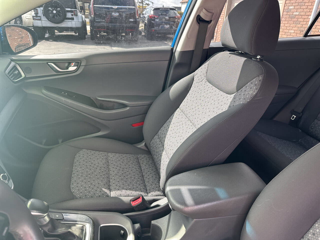 Used 2017 Hyundai Ioniq SEL FWD image 10