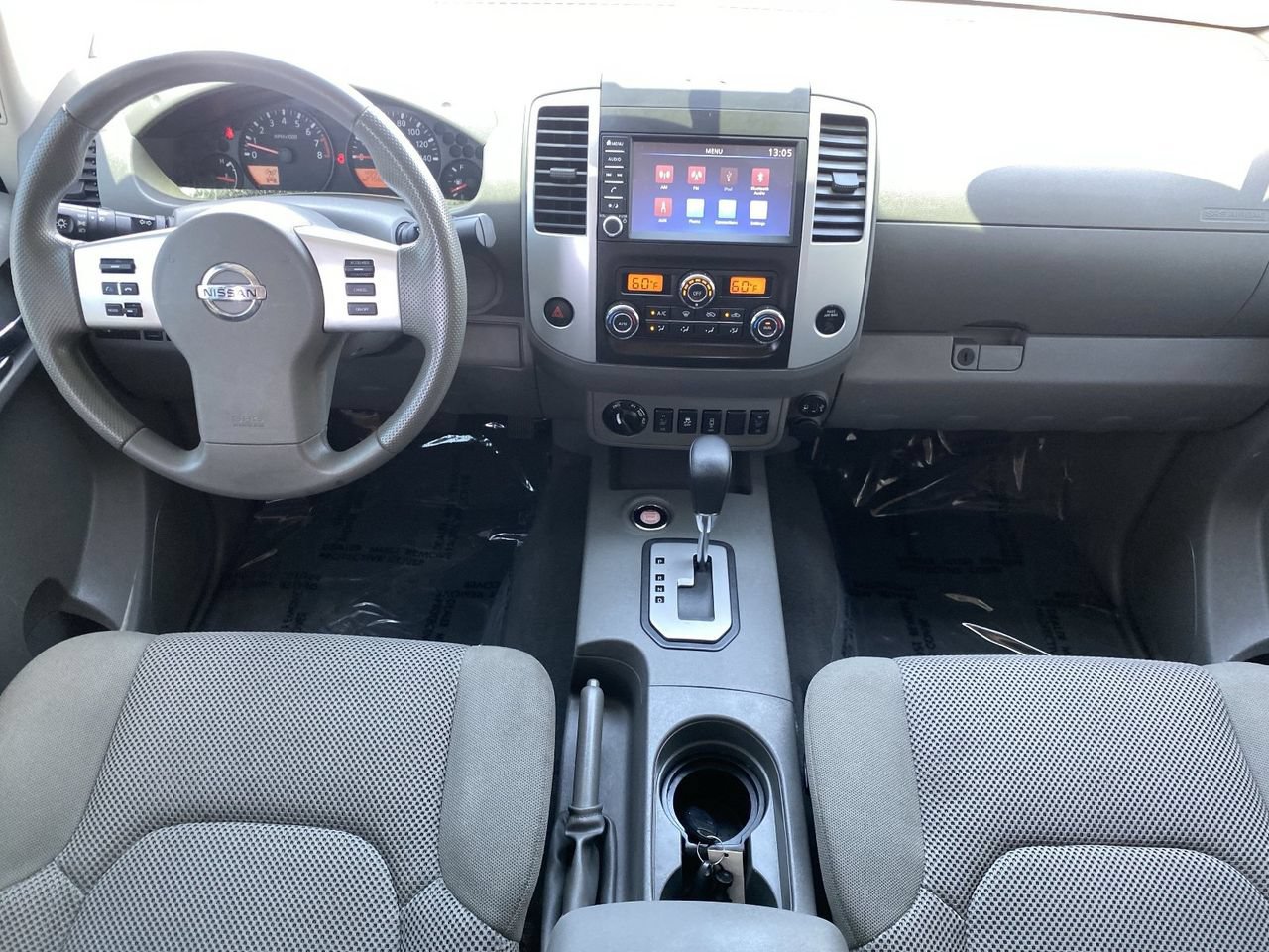 Certified 2021 Nissan Frontier SV w/ Midnight Edition Floor Mats AWD/4WD image 16