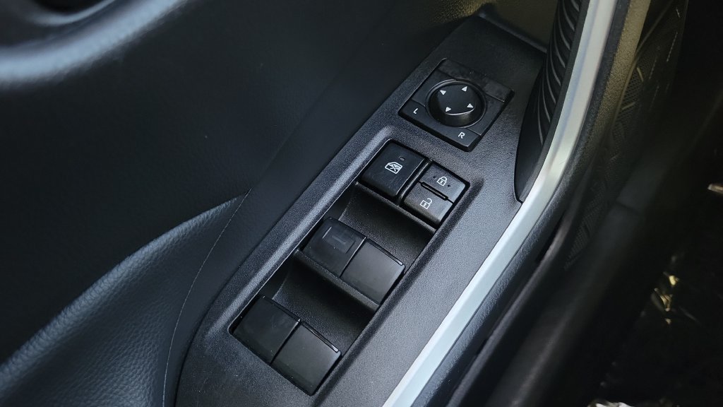 Certified 2025 Toyota RAV4 LE FWD image 18