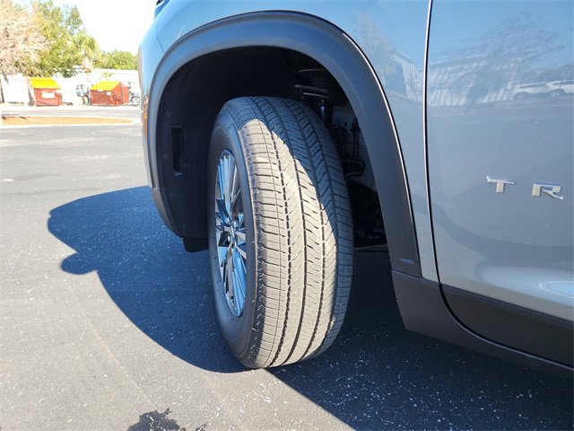 Used 2026 Chevrolet Traverse LT w/ Driver Confidence Package image 39