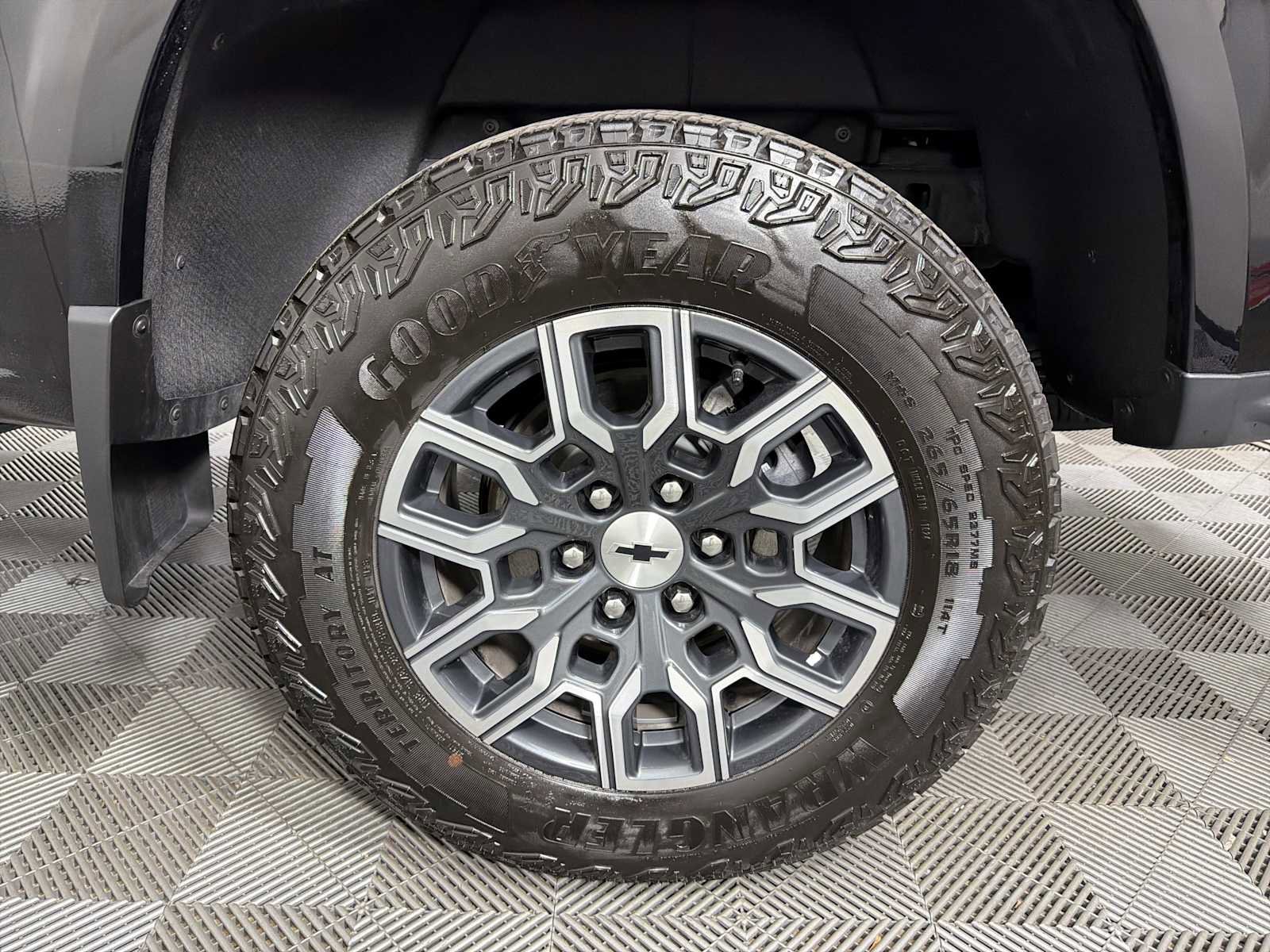 Certified 2024 Chevrolet Colorado Z71 w/ Z71 Convenience Package 2 image 17