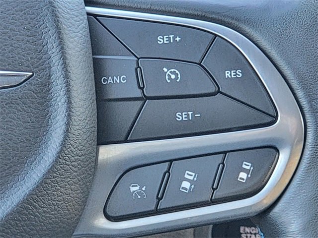 Certified 2021 Chrysler Pacifica Touring-L image 35