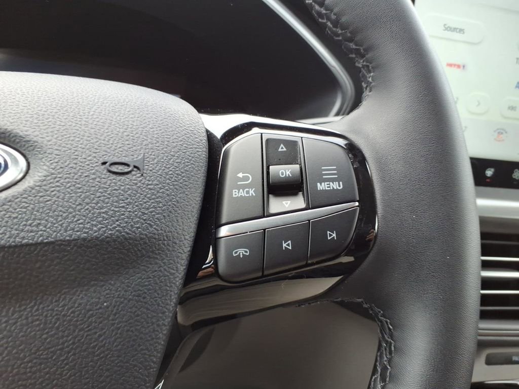 Certified 2023 Ford Escape SE image 17
