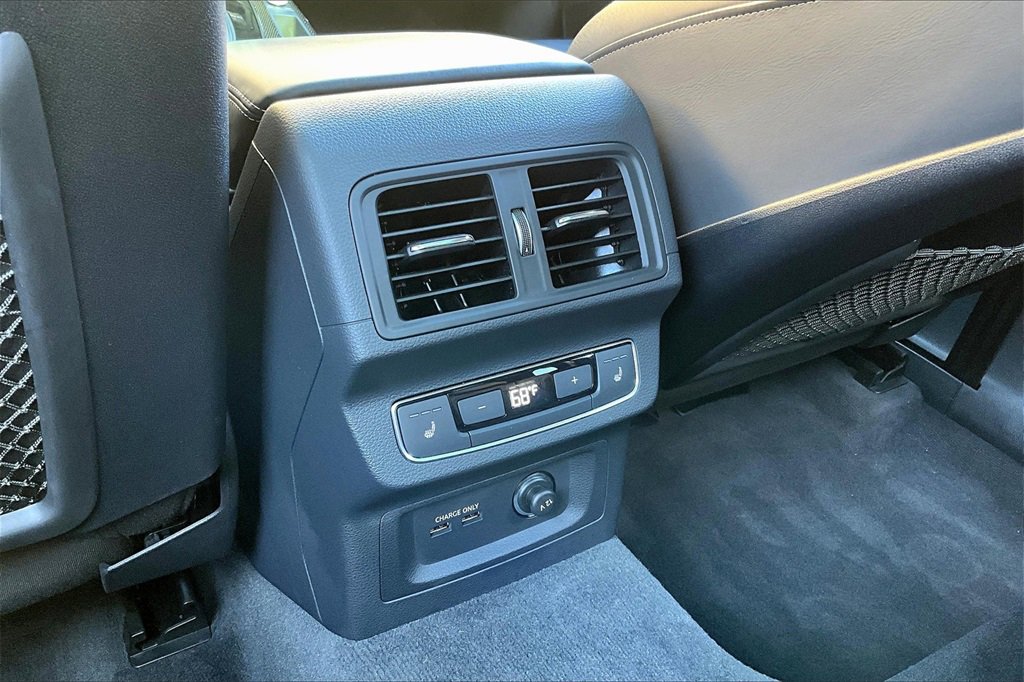 Used 2024 Audi SQ5 Prestige image 10
