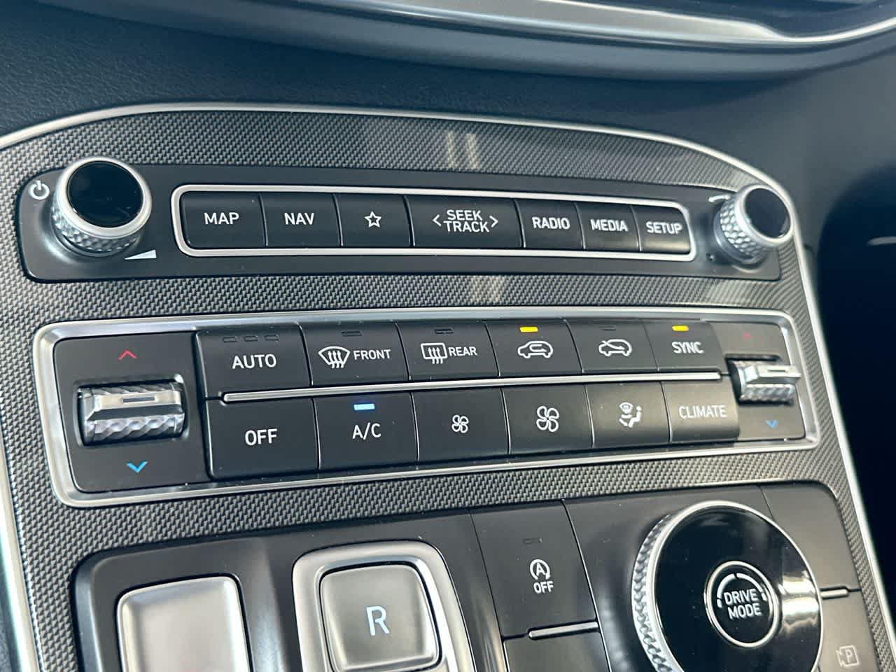 Used 2023 Hyundai Santa Fe SEL FWD image 20