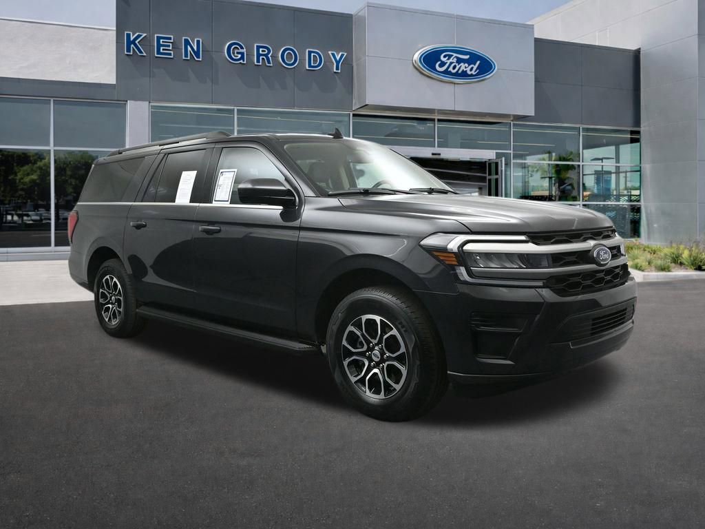 Used 2024 Ford Expedition Max XLT image 1