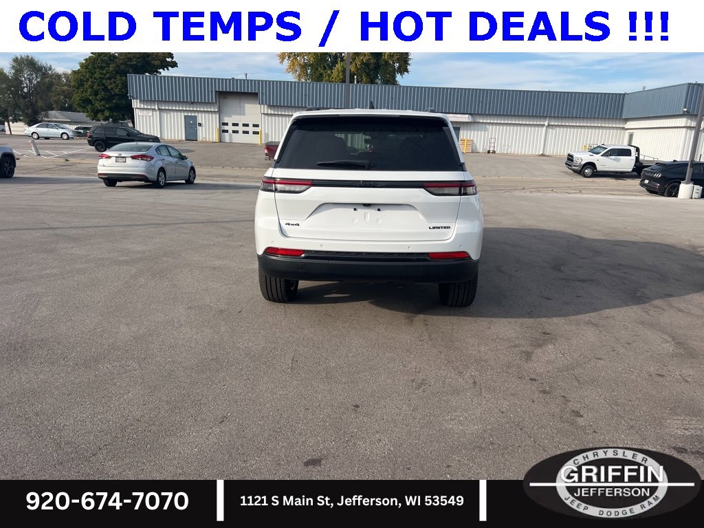 New 2025 Jeep Grand Cherokee Limited w/ Black Appearance Package image 12