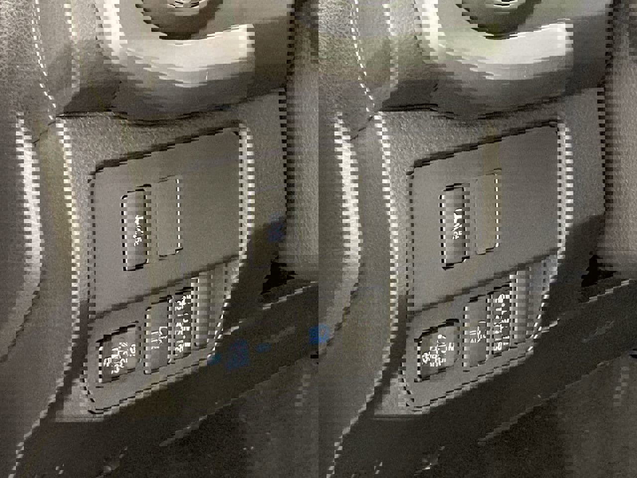 Used 2023 Toyota Tacoma TRD Off-Road image 13