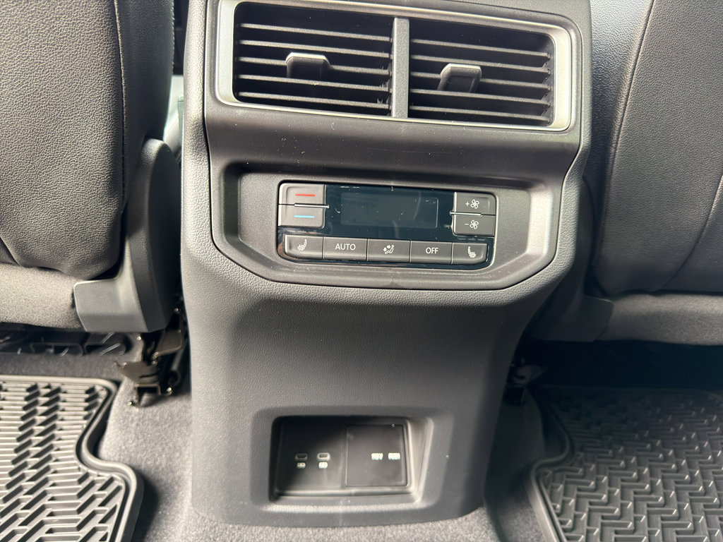 New 2026 Volkswagen Atlas SEL Premium R-Line image 16