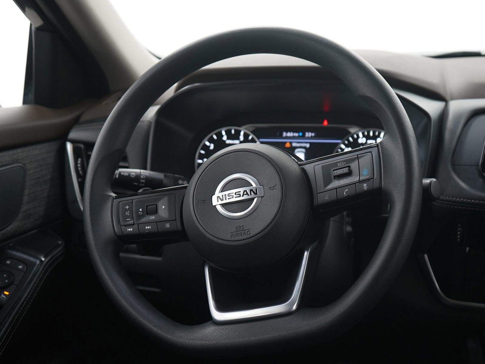 Used 2021 Nissan Rogue SV image 15