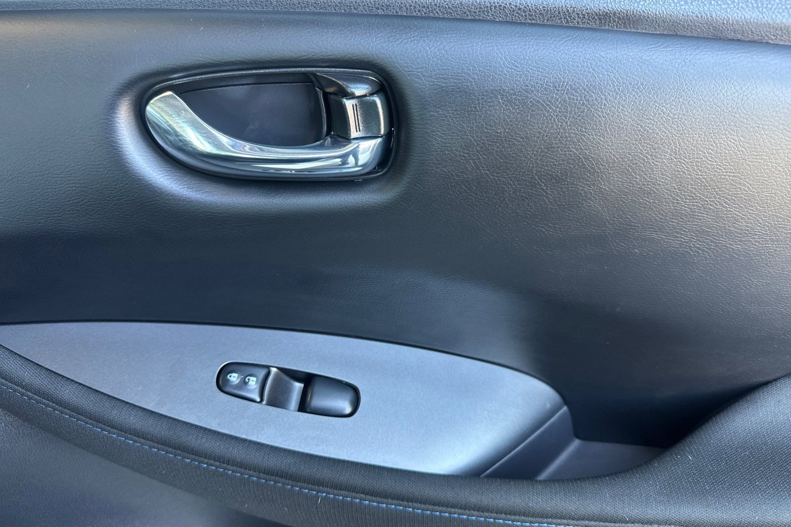 Used 2023 Nissan Leaf S FWD image 19
