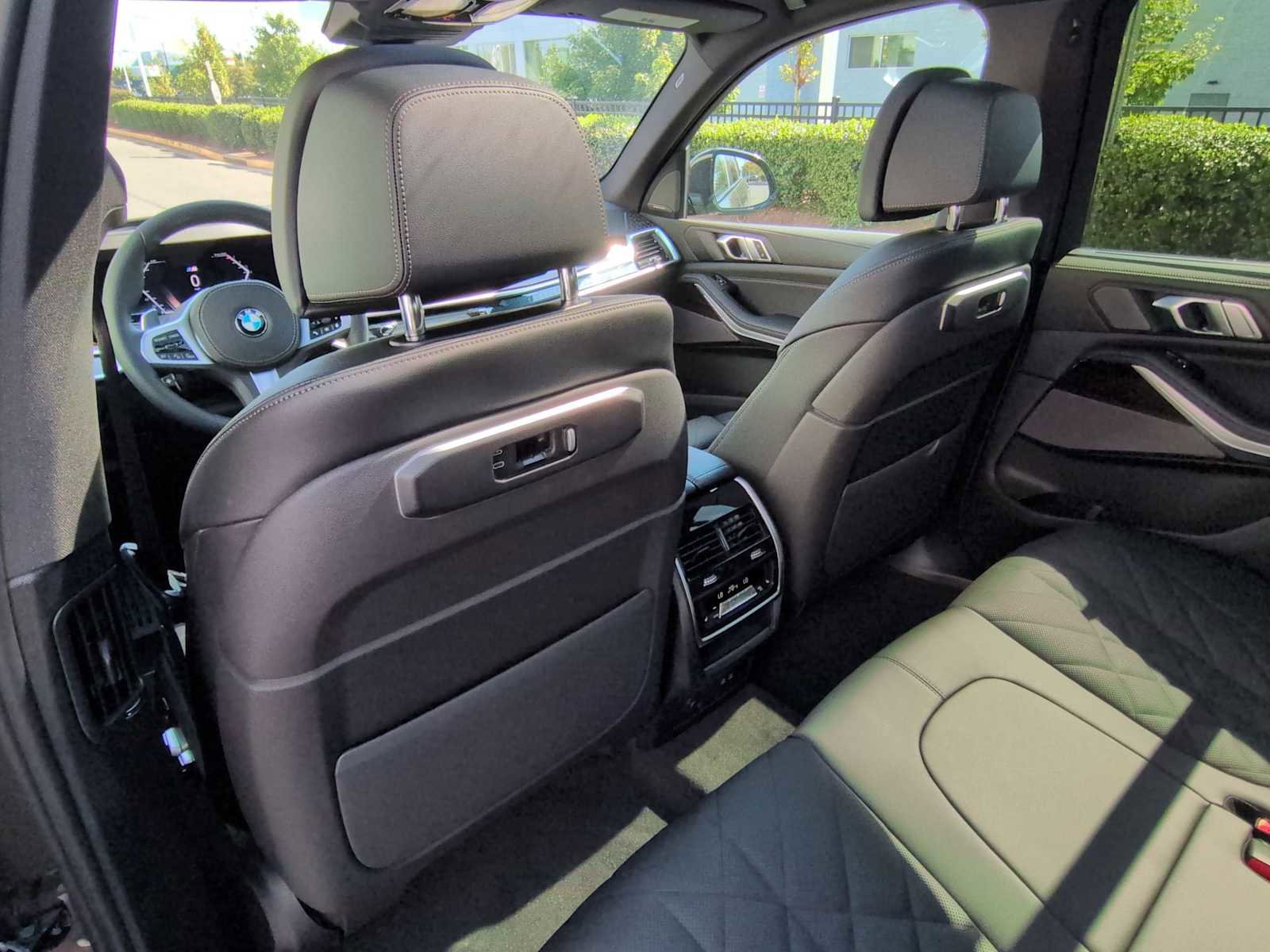 New 2026 BMW X5 xDrive40i w/ M Sport Package image 19