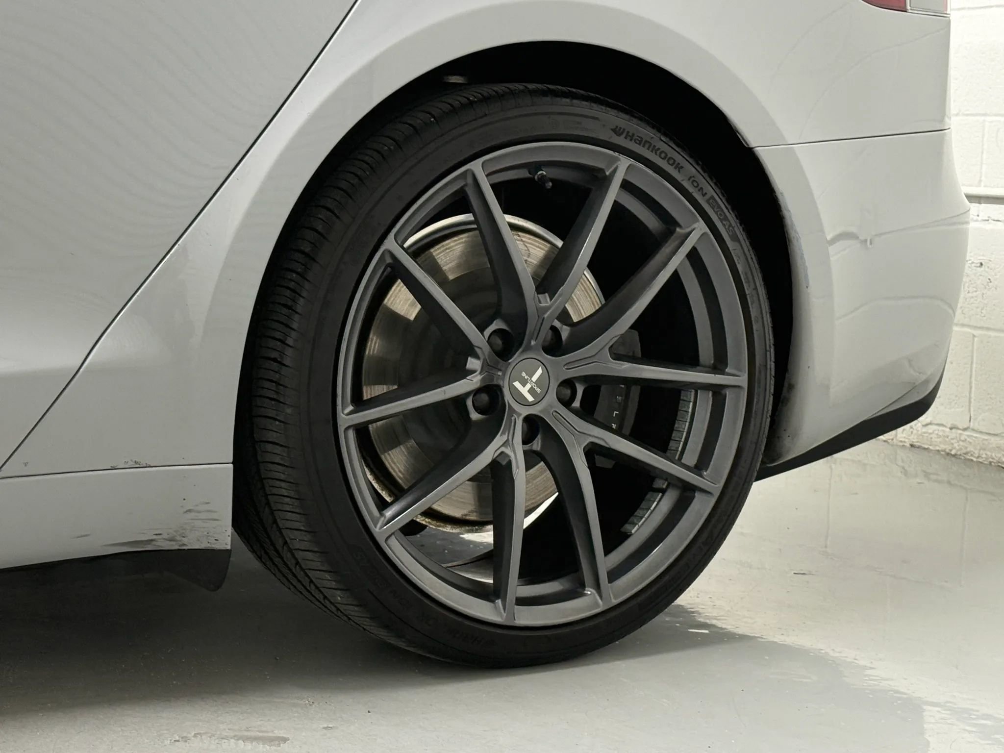 Used 2022 Tesla Model S Plaid image 39